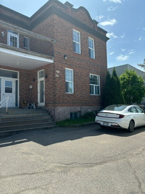 Mont-Laurier rental: logement with 0 bedrooms for rent, Halfred | Apartment rentals real estate
