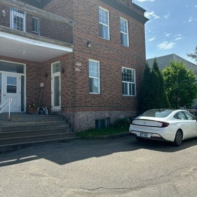 Mont-Laurier: appartement with 0 bedrooms, Halfred | Apartment rentals rental
