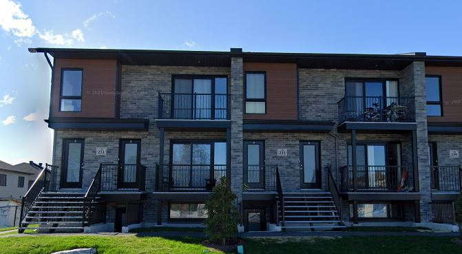 Halfred | Apartment rentals rental: logement with 3 bedrooms in Gatineau, 243 Rue De Liverpool