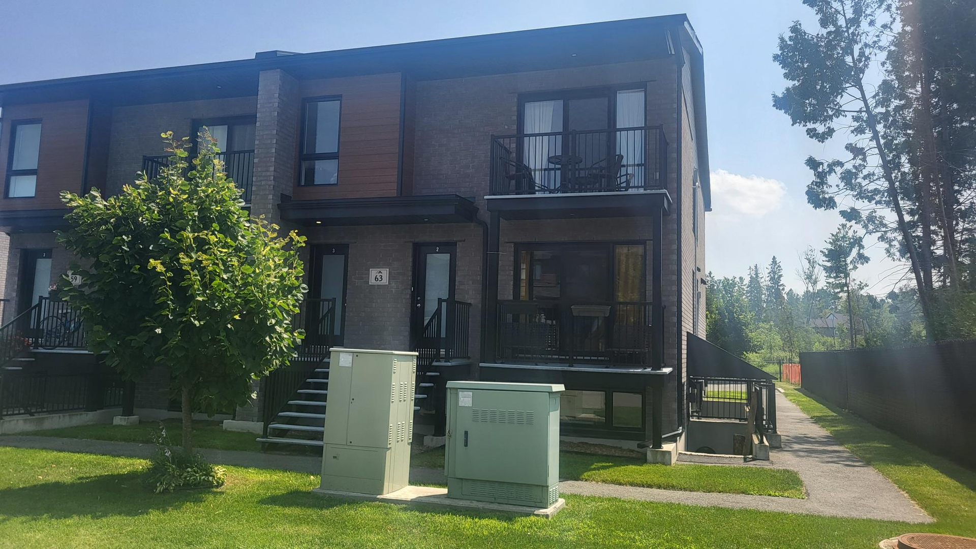 Halfred | Apartment rentals maison: 3 bedrooms for rent, 63 Rue De Liverpool, Gatineau
