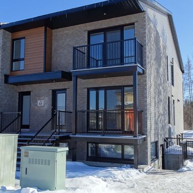 Halfred | Apartment rentals rental: unité with 2 bedrooms, 63 Rue De Liverpool, Gatineau