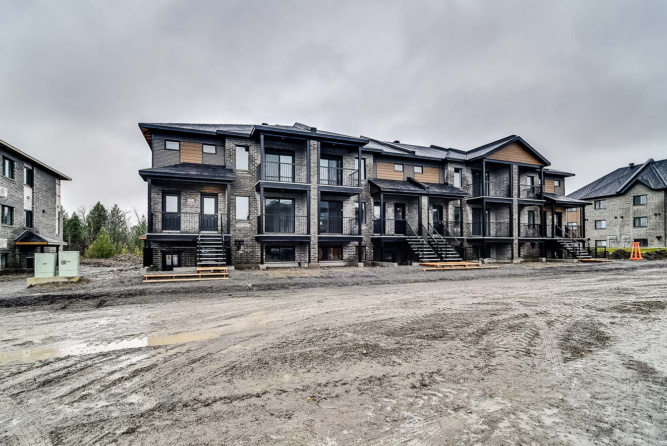 Halfred | Apartment rentals: logement with 2 bedrooms for rent, 19 Rue De Liverpool, Gatineau