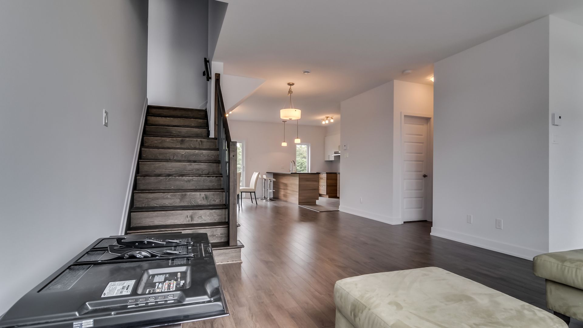 Halfred | Apartment rentals: logement with 3 bedrooms for rent, 213 Rue Du Pirée, Gatineau