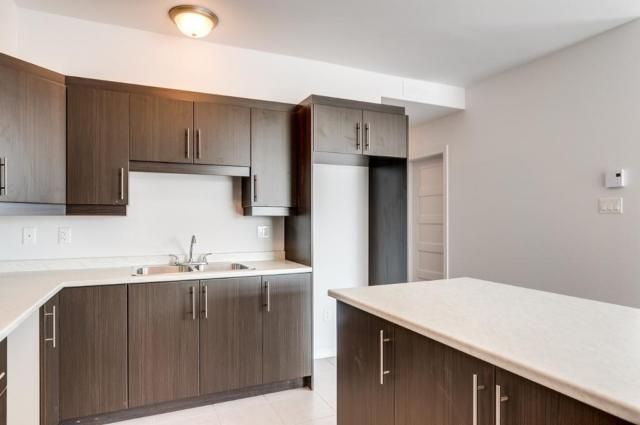 Halfred | Apartment rentals real estate: Spacious maison with 2 bedrooms for rent in Gatineau