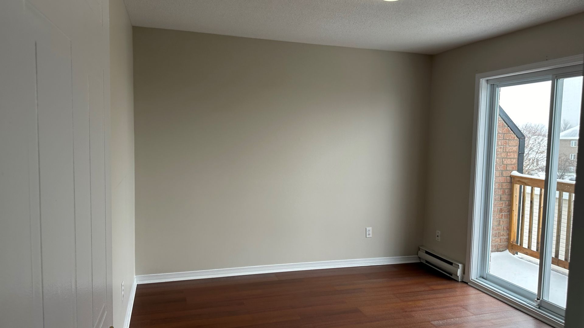 Halfred | Apartment rentals logement: 2 bedrooms for rent, 220 Rue De Malartic, Gatineau