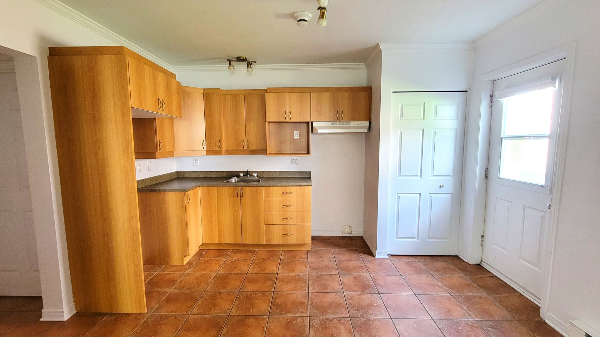 Gatineau: appartement with 1 bedrooms, Halfred | Apartment rentals rental