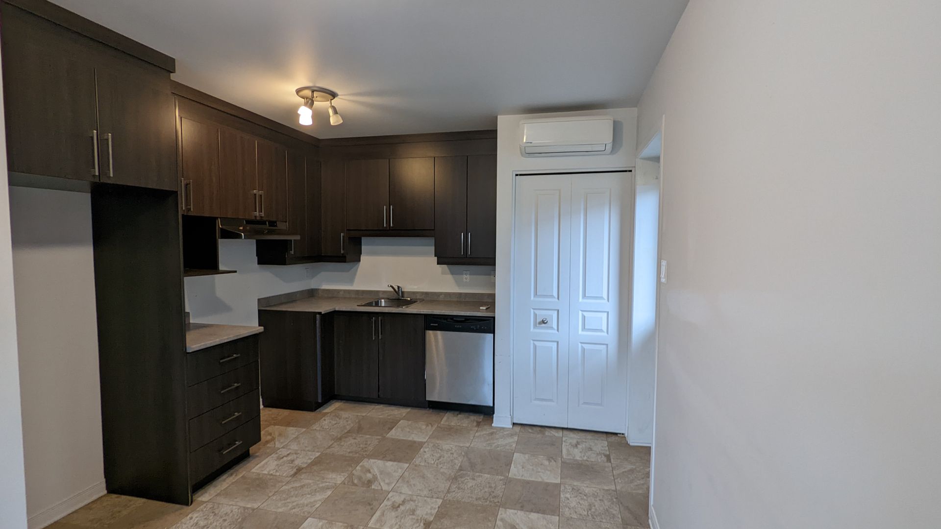 2 bedrooms, Gatineau - Halfred | Apartment rentals maison for rent