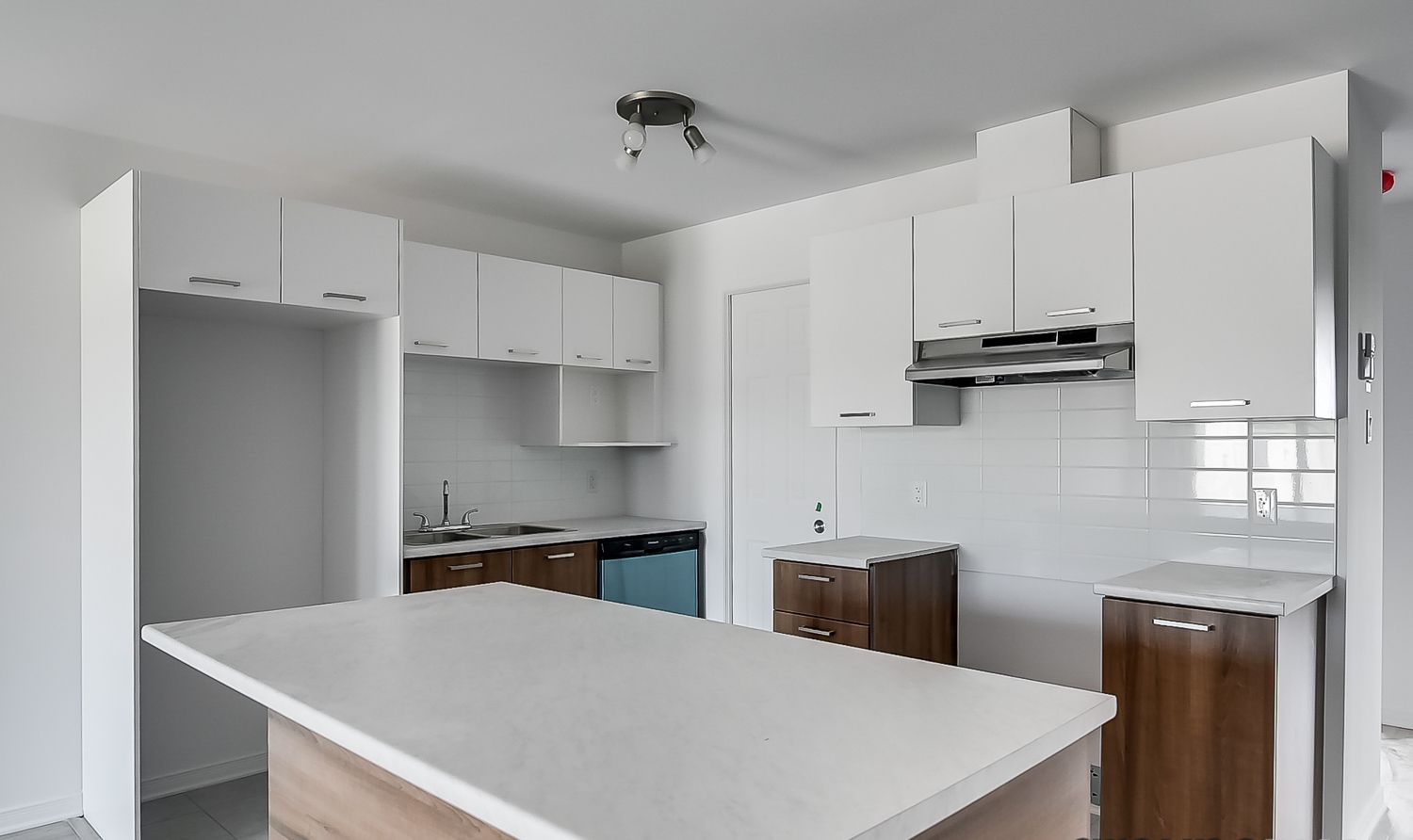 Halfred | Apartment rentals: appartement with 2 bedrooms for rent in Gatineau, 18 Rue De La Fabrique