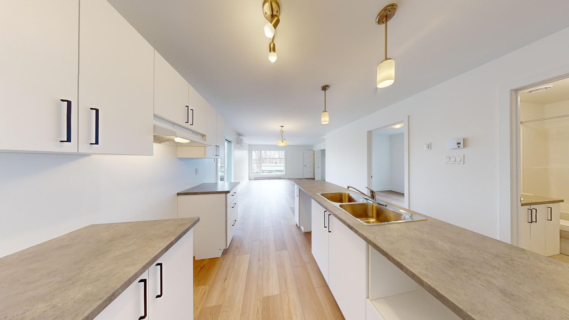 Halfred | Apartment rentals rental: Spacious maison, 2 bedrooms, Gatineau