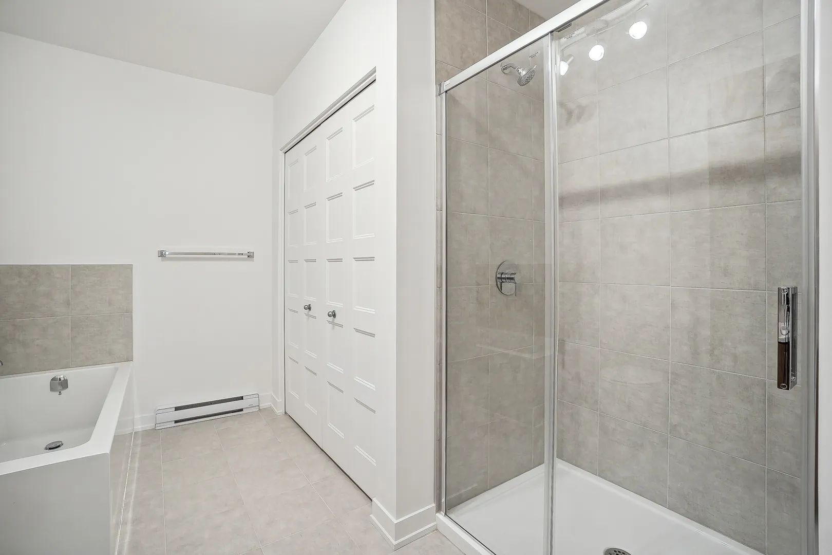 Halfred | Apartment rentals rental: Spacious unité, 2 bedrooms, Gatineau