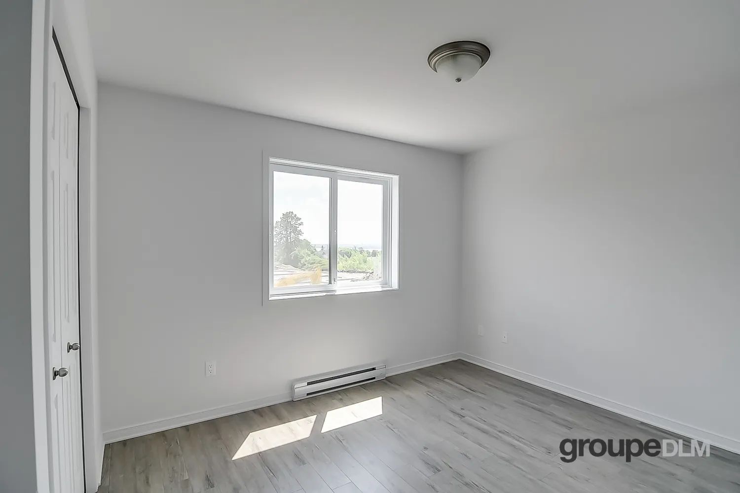 unité with 2 bedrooms for rent by Halfred | Apartment rentals, 34 Rue De La Fabrique, Gatineau