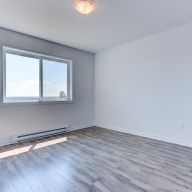 Halfred | Apartment rentals real estate: Spacious maison with 3 bedrooms for rent in Gatineau