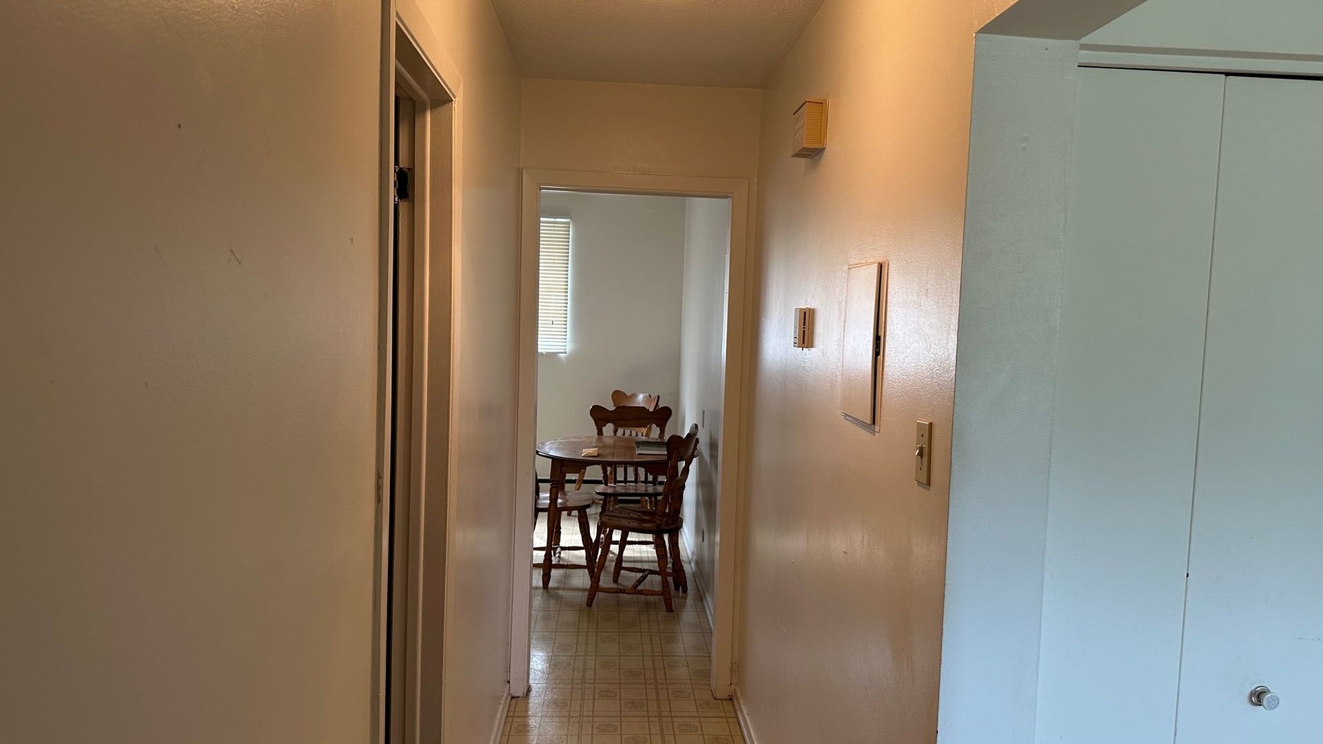 Halfred | Apartment rentals real estate: Spacious logement with 1 bedrooms for rent in Gatineau