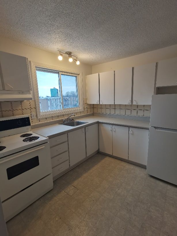 Halfred | Apartment rentals rental: Spacious logement, 2 bedrooms, Gatineau