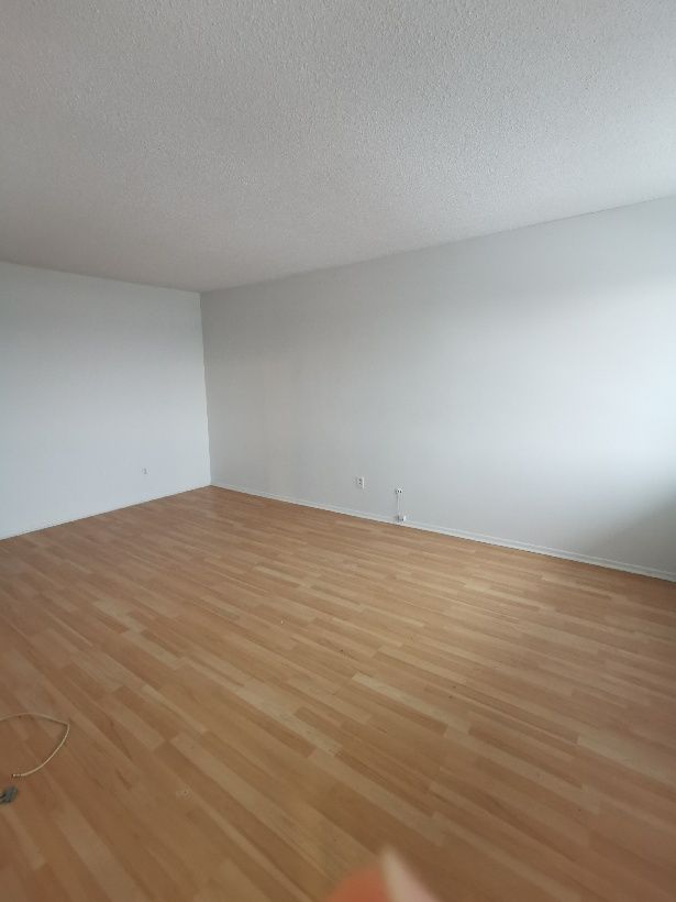 Halfred | Apartment rentals maison: 2 bedrooms for rent, 23 Rue Meunier, Gatineau