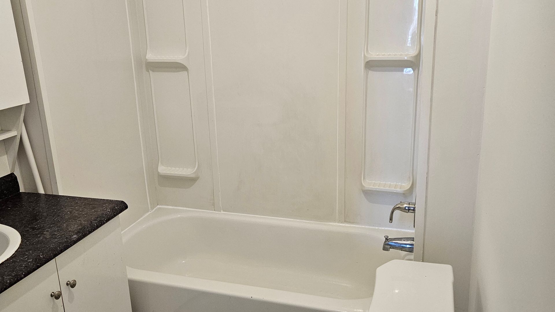 Halfred | Apartment rentals rental: maison with 2 bedrooms in Thurso, 183 Rue Fraser