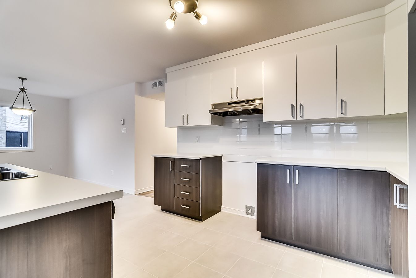 Halfred | Apartment rentals logement for rent in Gatineau: 2 bedrooms, 19 Rue De Liverpool