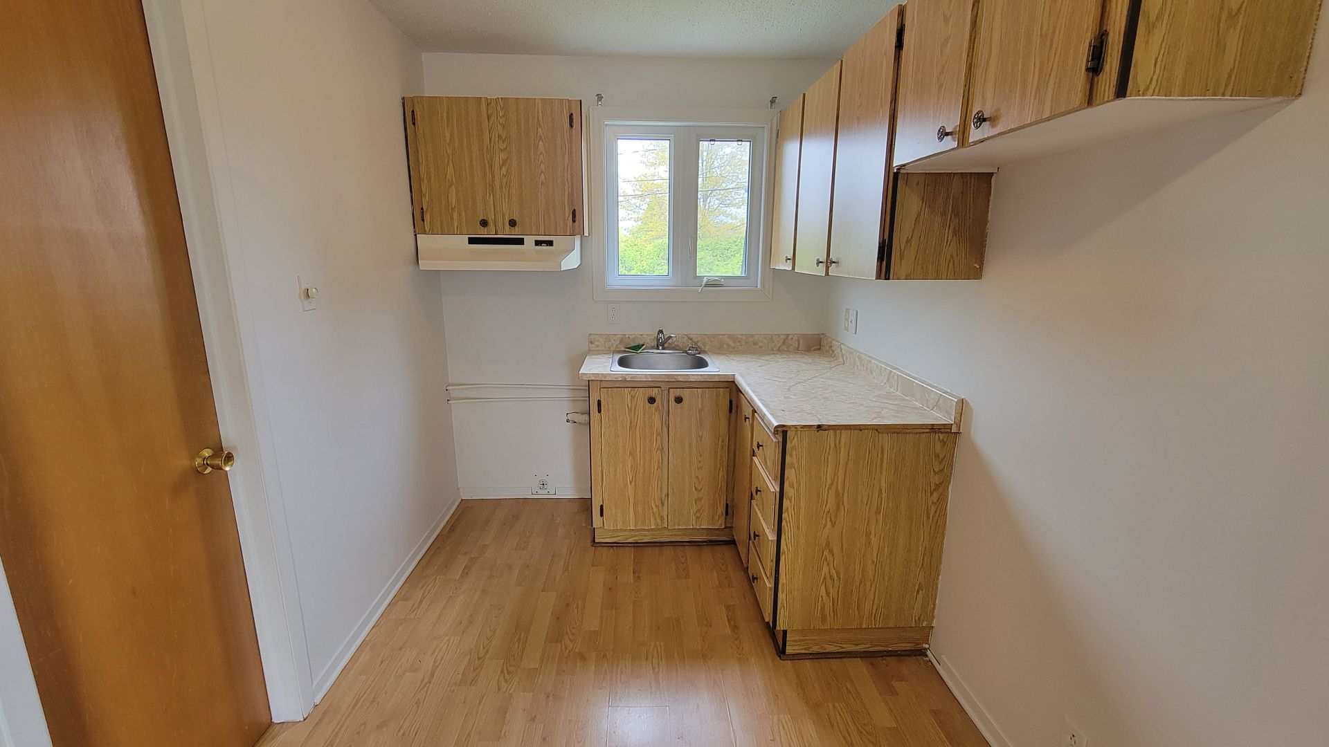 Gatineau: Halfred | Apartment rentals maison for rent, 1 bedrooms, 136 Rue Lombard