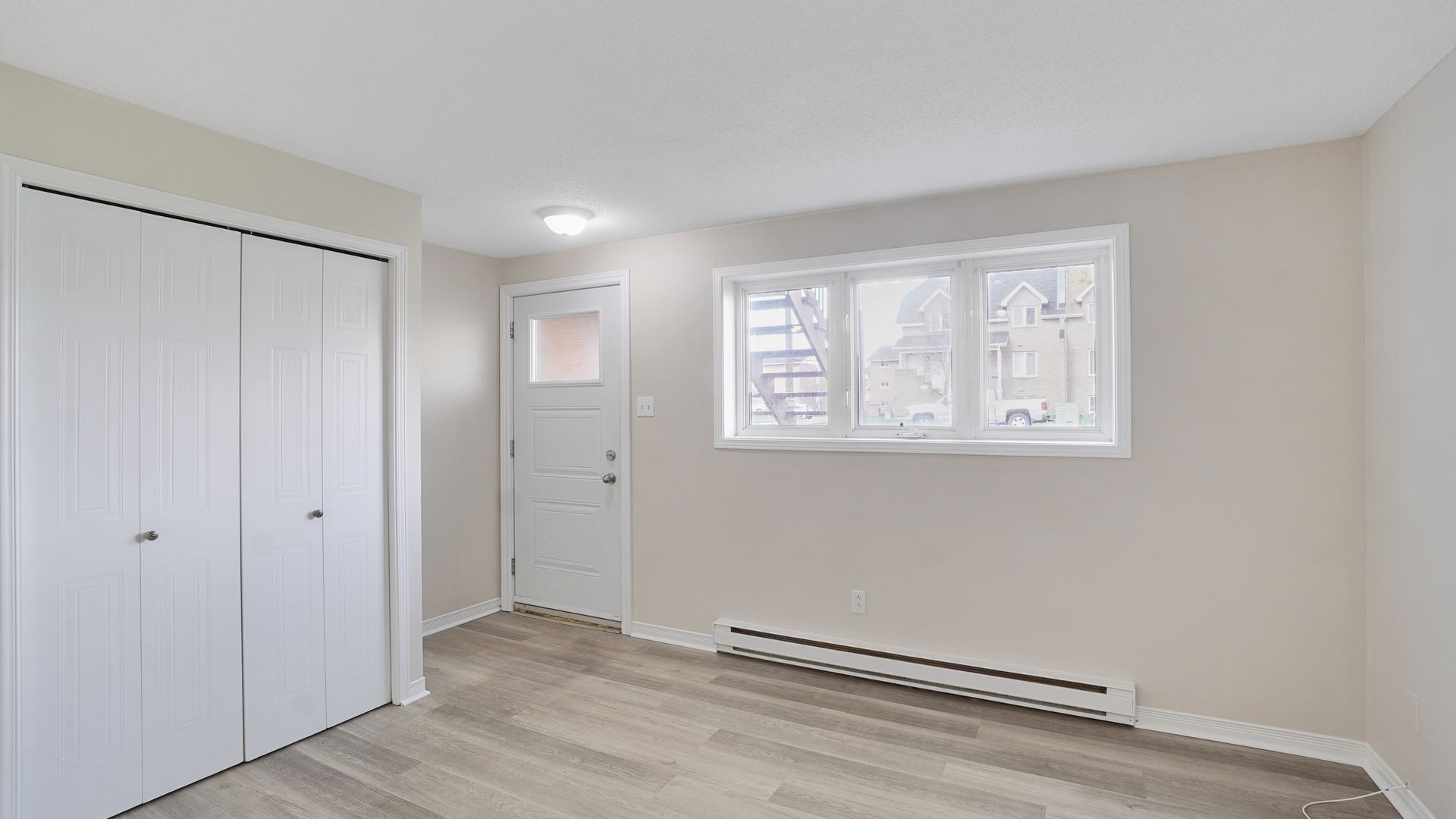 Halfred | Apartment rentals real estate: logement with 1 bedrooms for rent, 216 Rue De Malartic, Gatineau